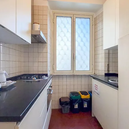 Superior Vatican Key Apartment *